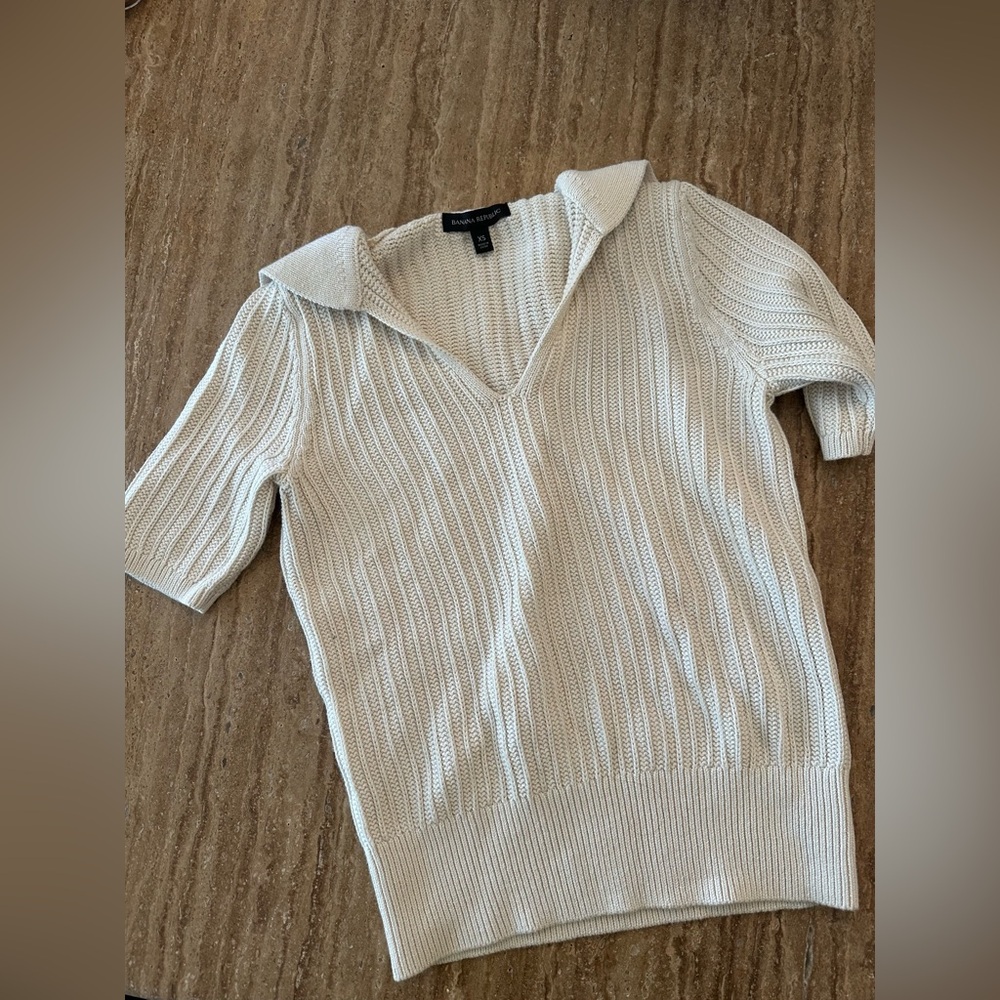 Banana Republic Cream Knit Short Sleeve Sweater